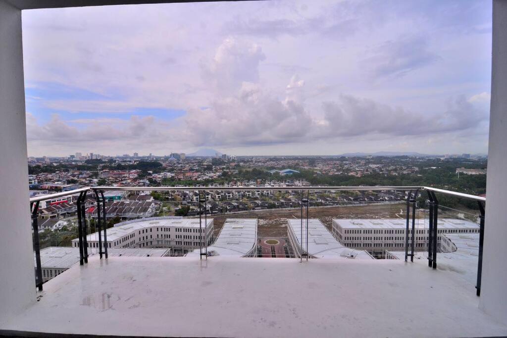 Lovely Vivamall City View With 2 Card Lv12 Κουτσίνγκ Εξωτερικό φωτογραφία